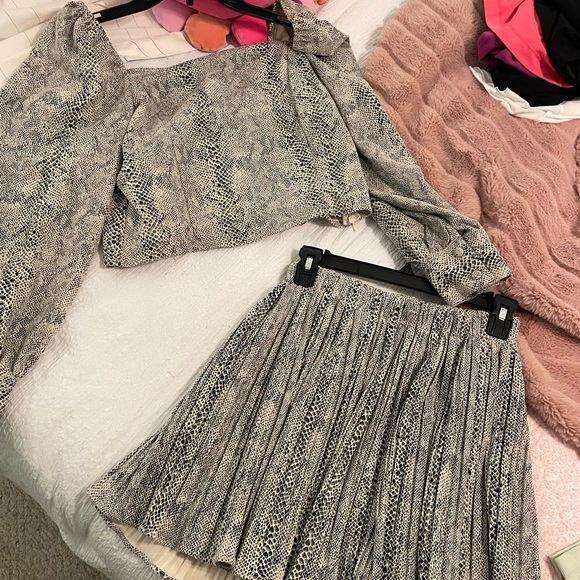 SET! snakeskin set perfect for transition to fall and gamedays - Picture 1 of 5